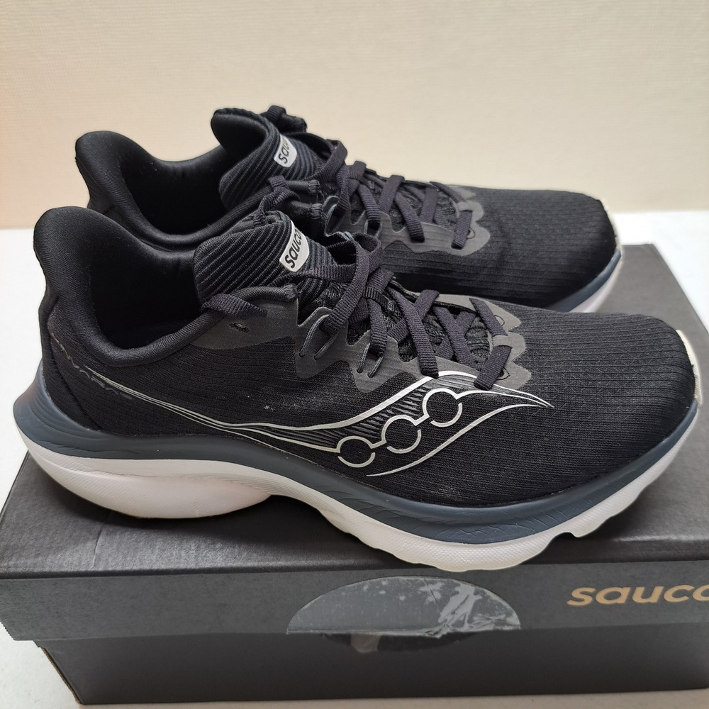 Saucony Womens Sneakers Kinvara 16 Size 8 Black White Running Shoes 2040-1782